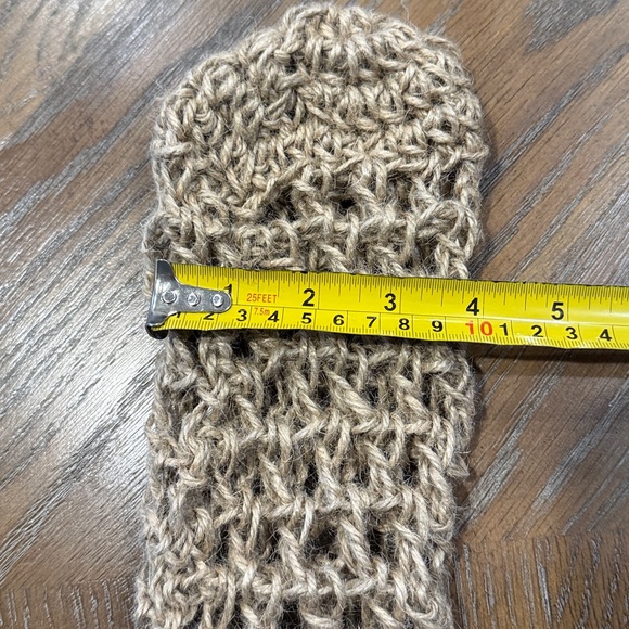 Handmade Crochet Saks - Tan - Picture 3 of 5